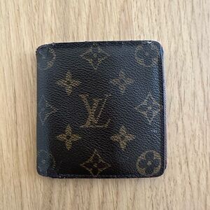 Louis Vuitton Men Wallet
